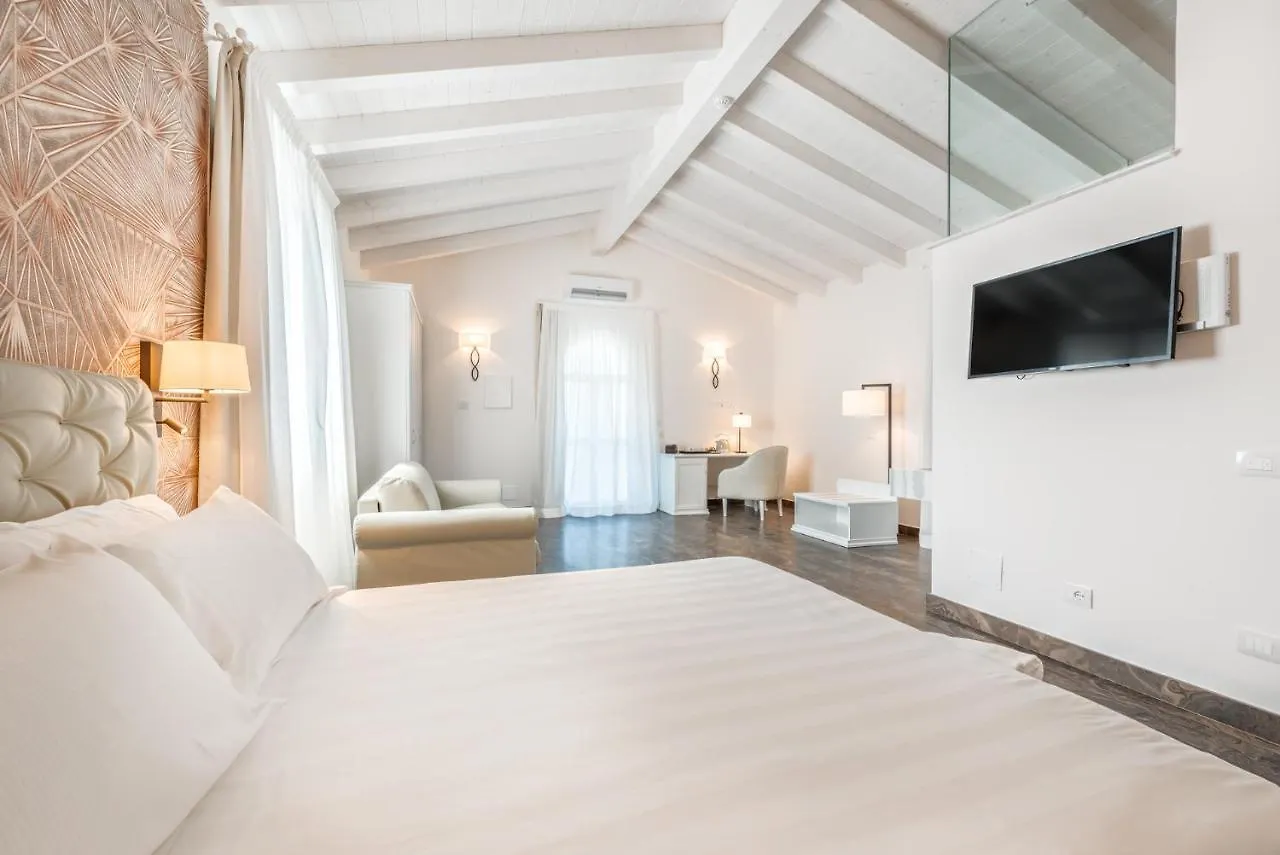 Hotel Stella Della Versilia Marina di Massa 4*,
