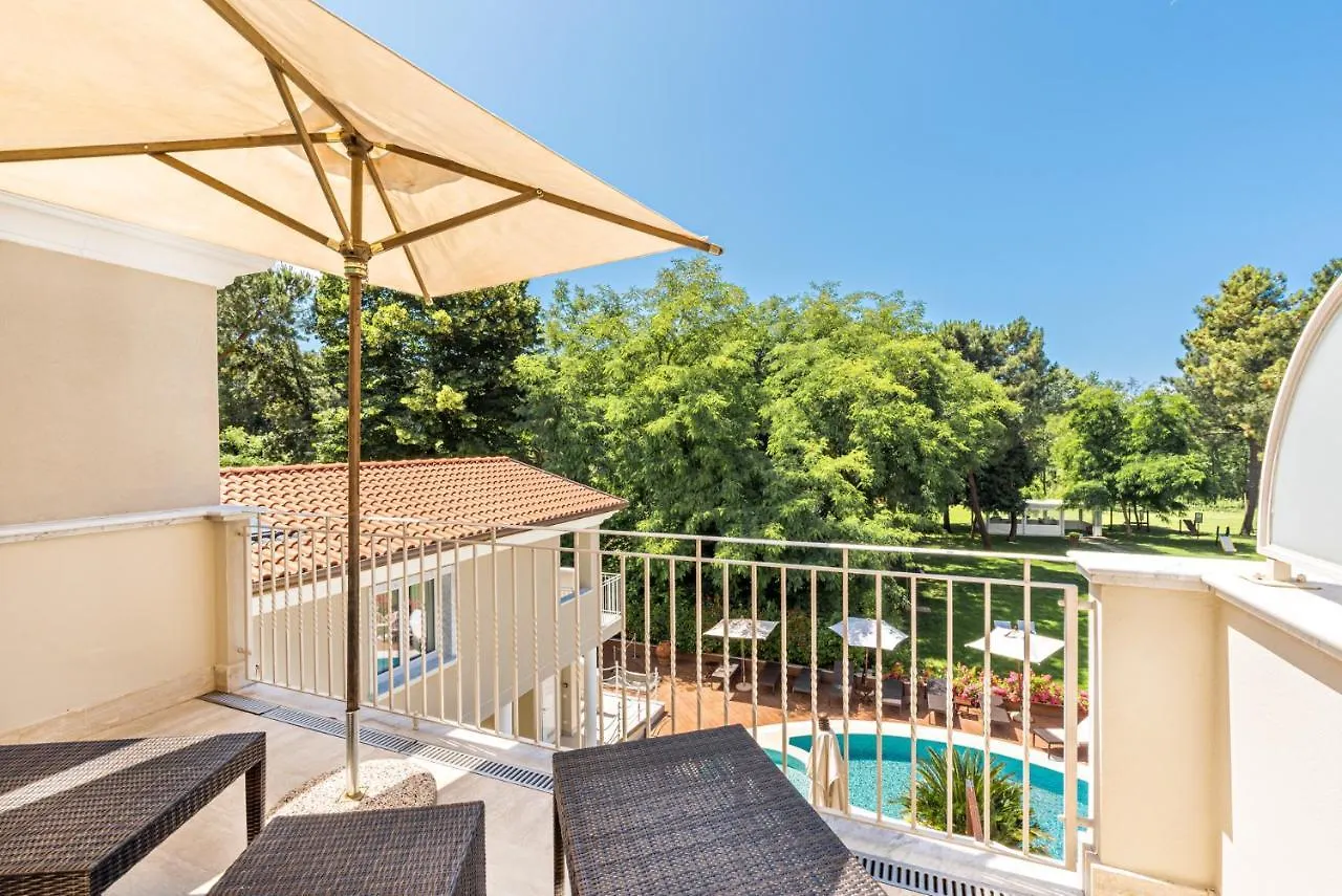 Hotel Stella Della Versilia Marina di Massa 4*,